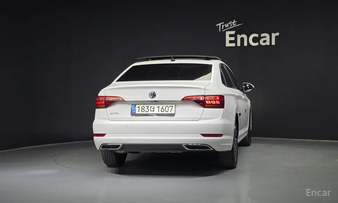 Фото 4 - Volkswagen Jetta