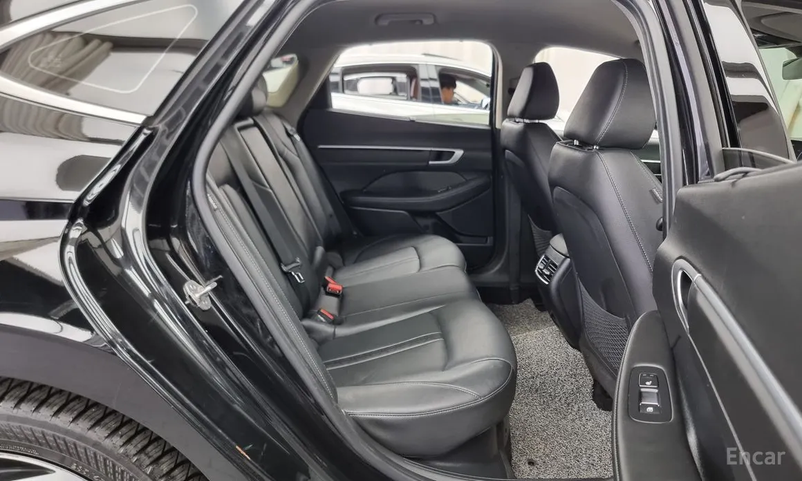 Фото 12 - Hyundai Sonata