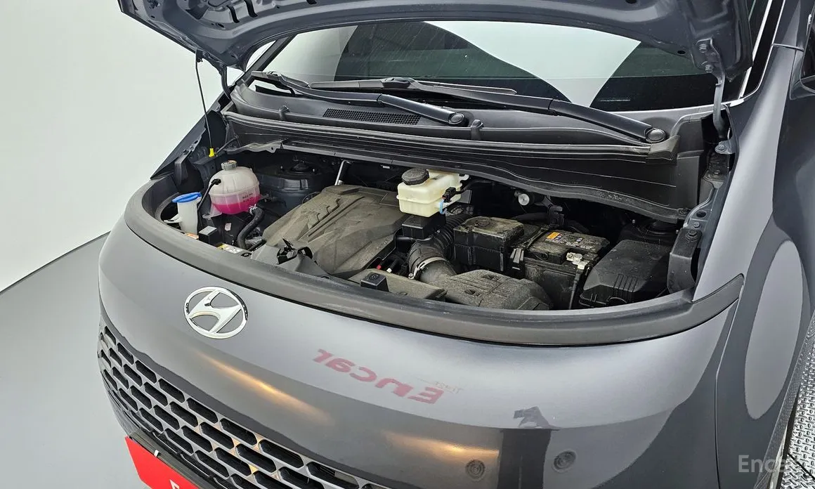 Фото 6 - Hyundai Staria