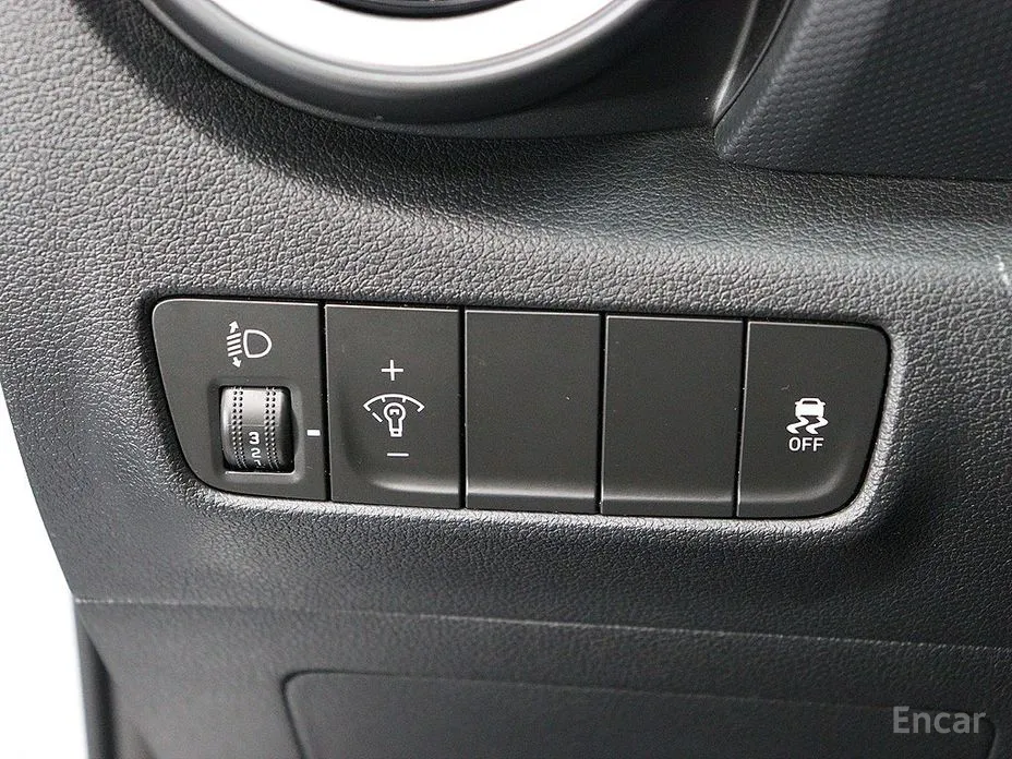 Фото 13 - Hyundai Kona