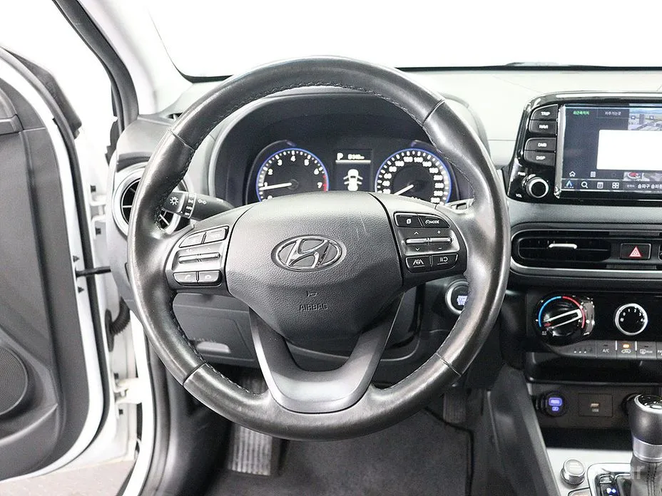 Фото 16 - Hyundai Kona