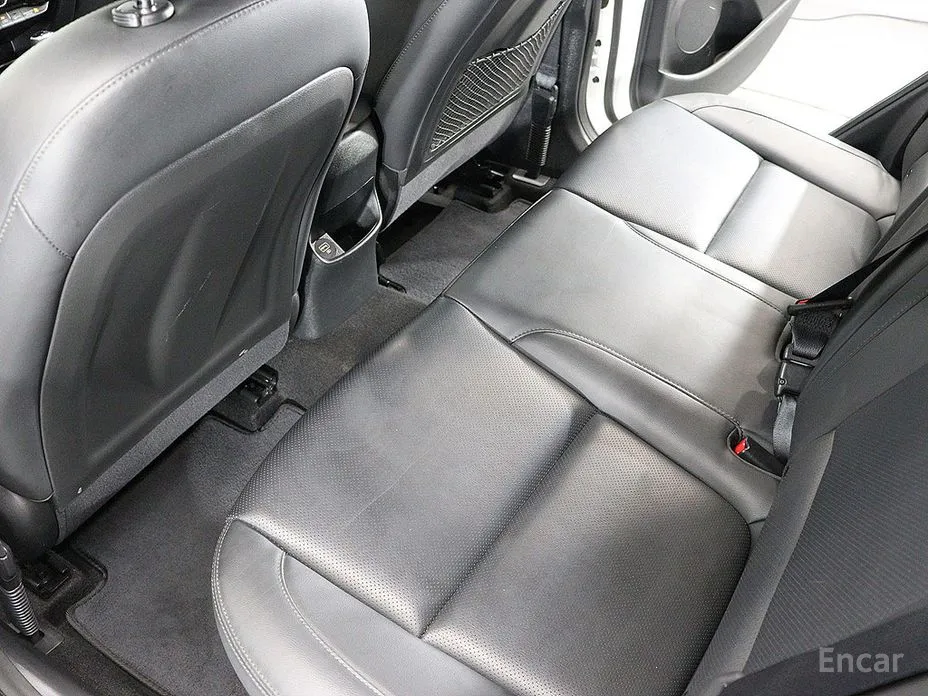 Фото 17 - Hyundai Kona