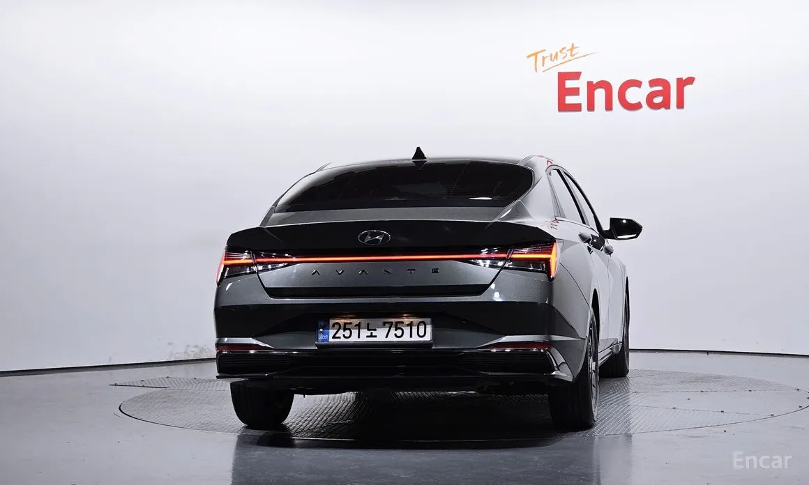 Фото 4 - Hyundai Avante