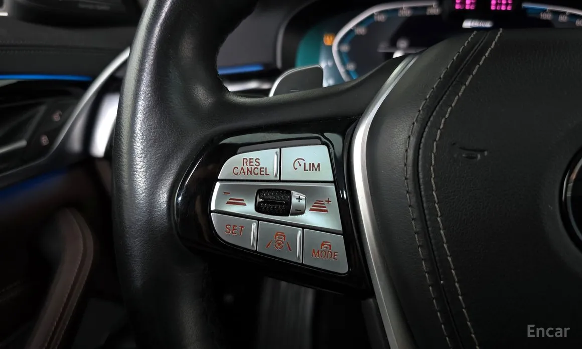 Фото 18 - BMW 5 Series