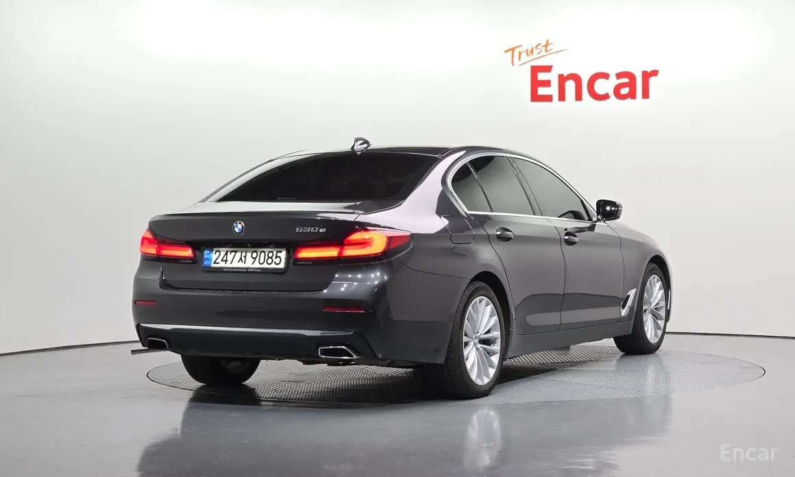 Фото 2 - BMW 5 Series