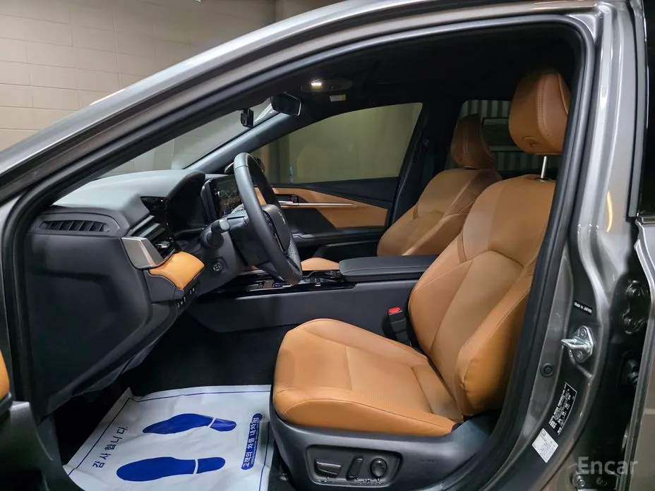 Фото 10 - Toyota Camry