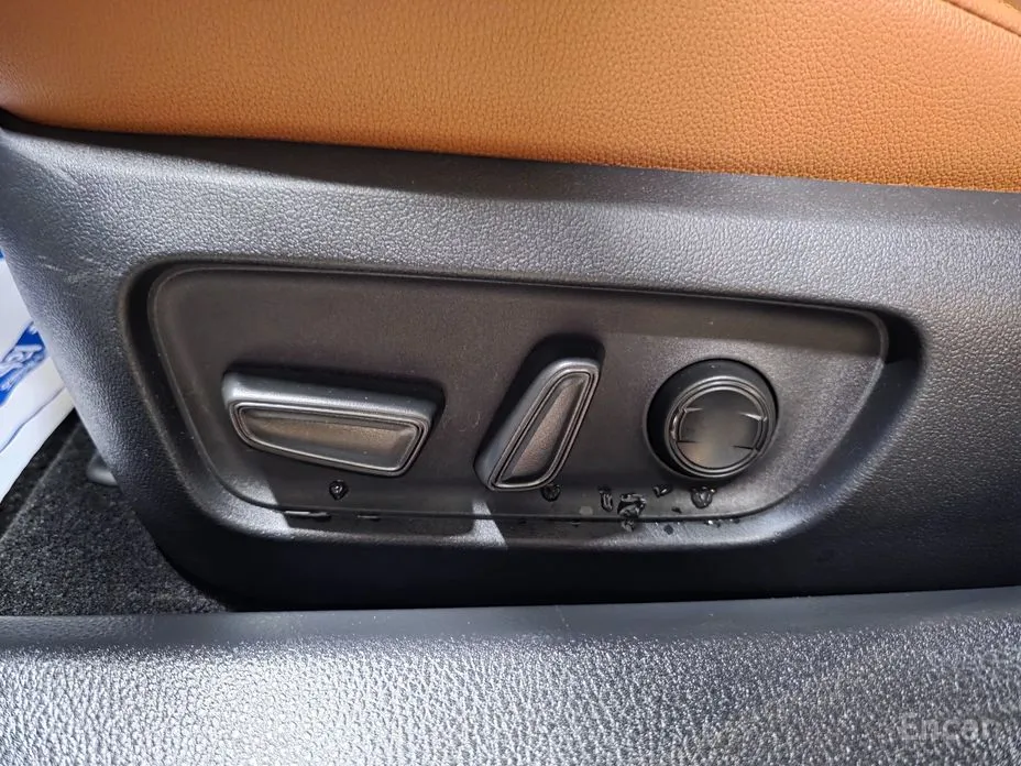 Фото 16 - Toyota Camry