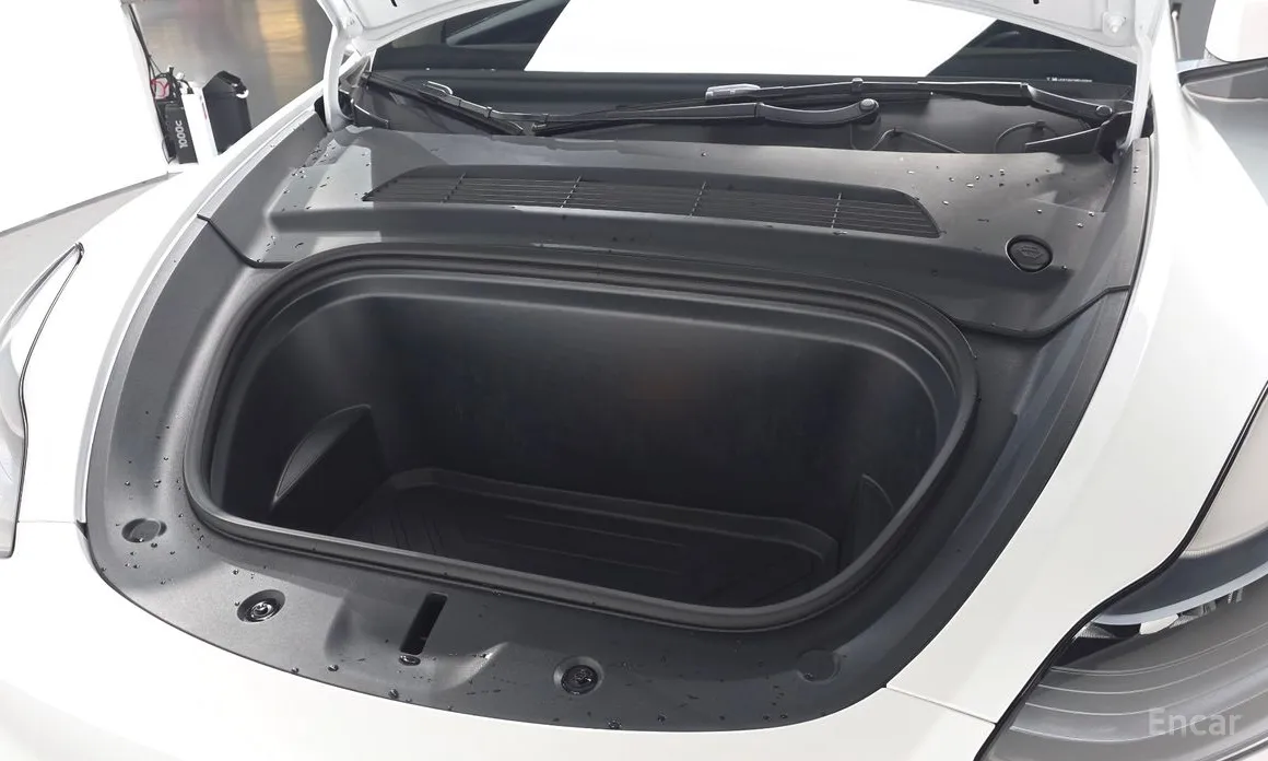 Фото 6 - Tesla Model Y