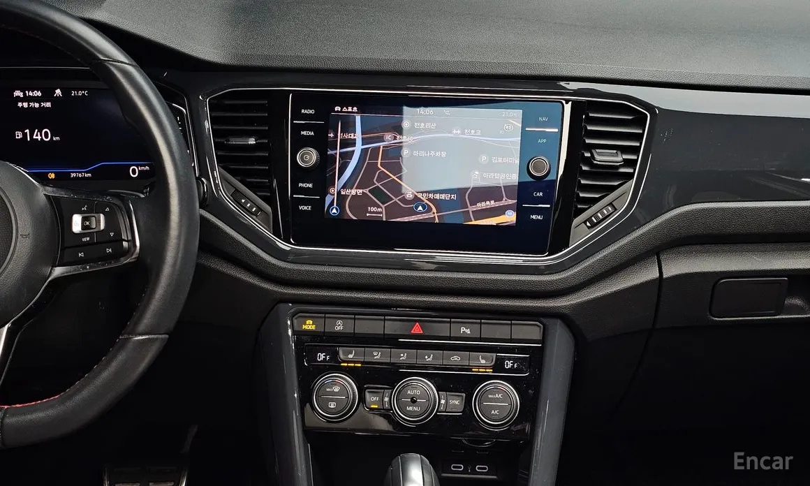 Фото 15 - Volkswagen T-Roc