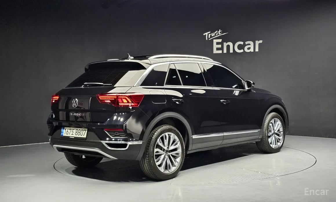 Фото 2 - Volkswagen T-Roc