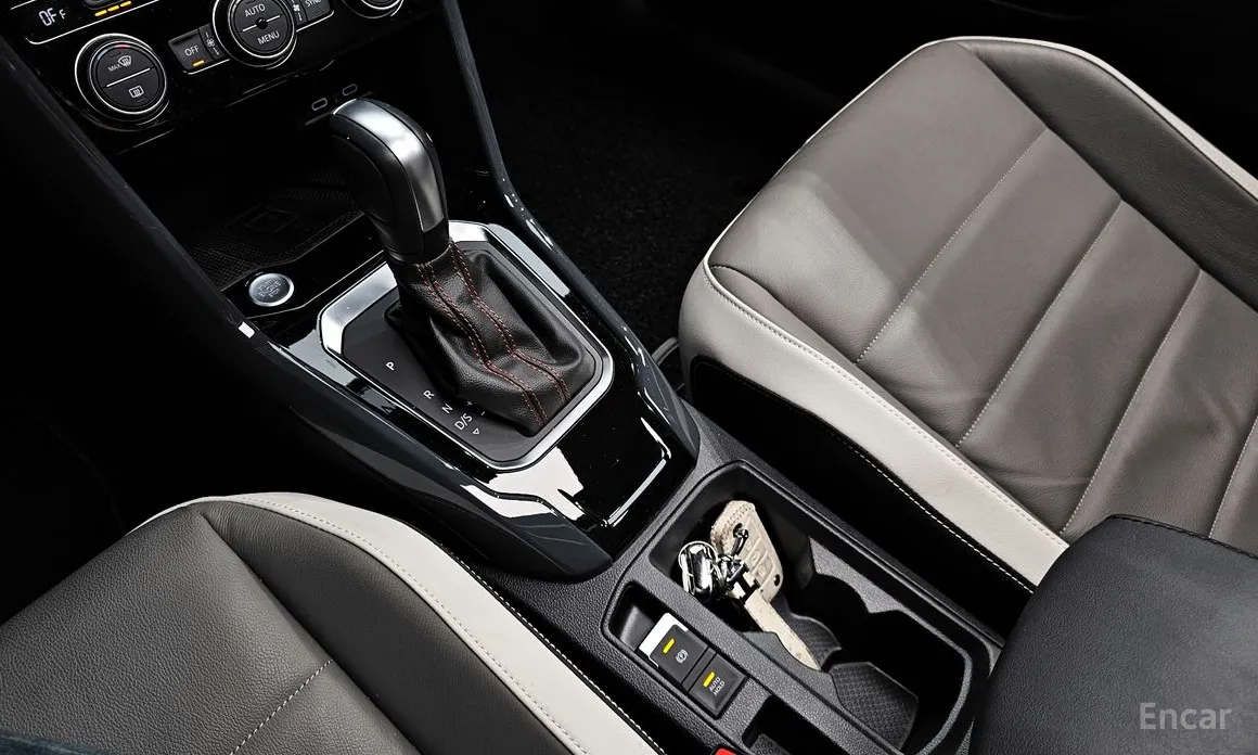 Фото 9 - Volkswagen T-Roc