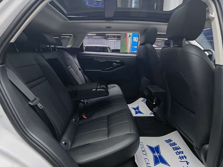 Фото 9 - Land Rover Range Rover Evoque L