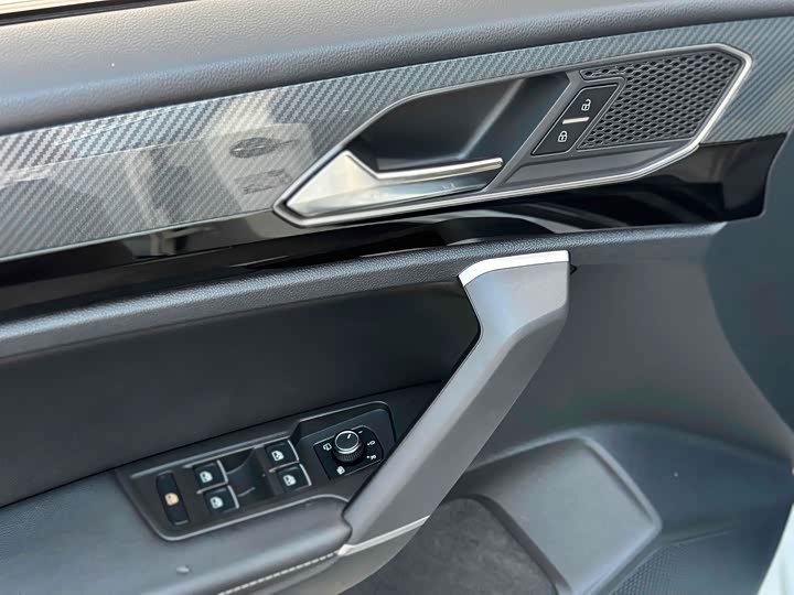 Фото 17 - Volkswagen Tayron