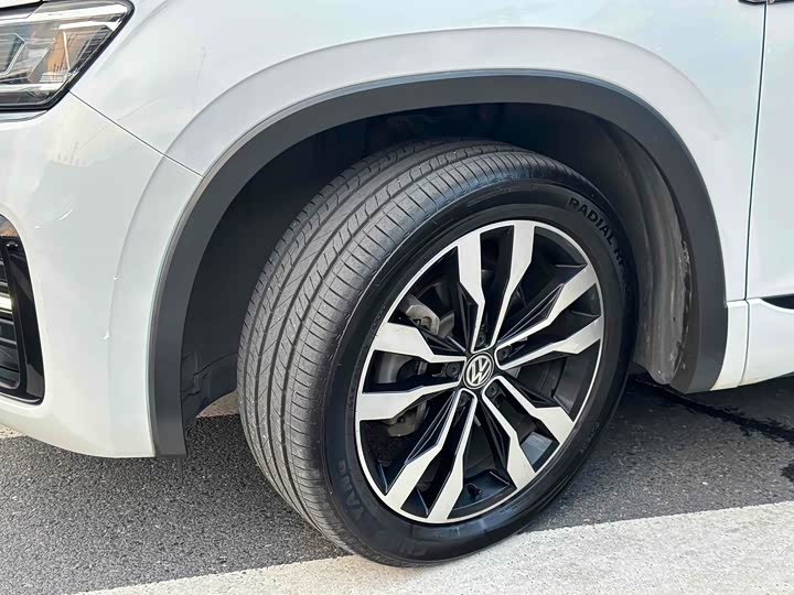 Фото 20 - Volkswagen Tayron