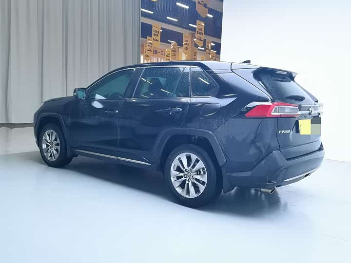 Фото 6 - Toyota Wildlander