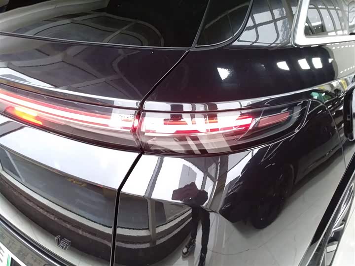 Фото 8 - LiXiang L7