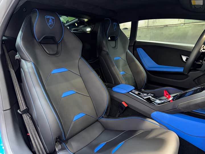 Фото 16 - Lamborghini Huracán