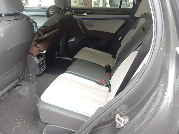 Фото 15 - Volkswagen Tayron GTE Hybrid