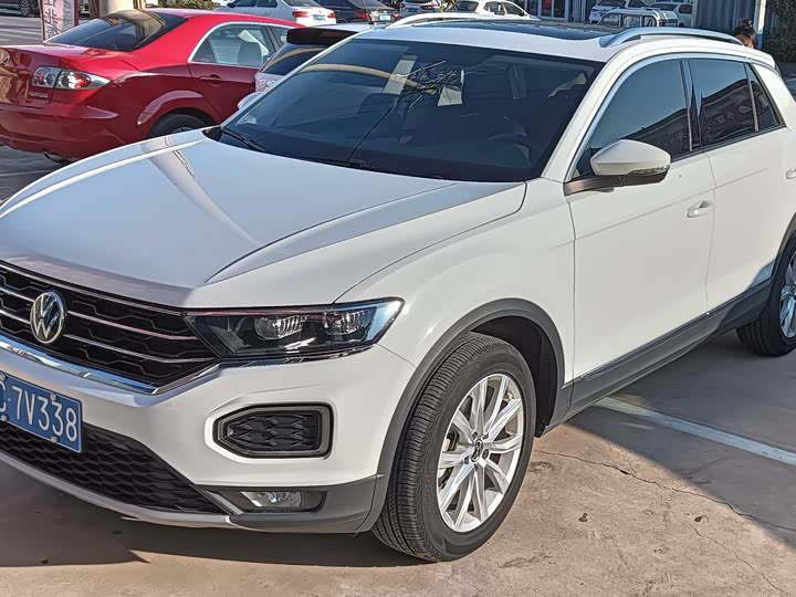 Фото 1 - Volkswagen T-Roc