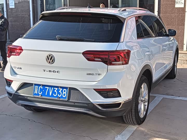 Фото 11 - Volkswagen T-Roc