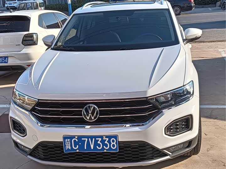 Фото 2 - Volkswagen T-Roc