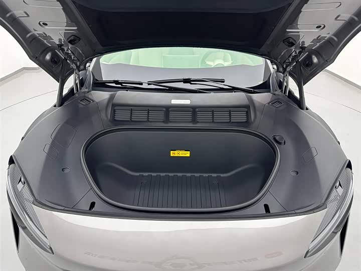 Фото 27 - Xiaomi YU7