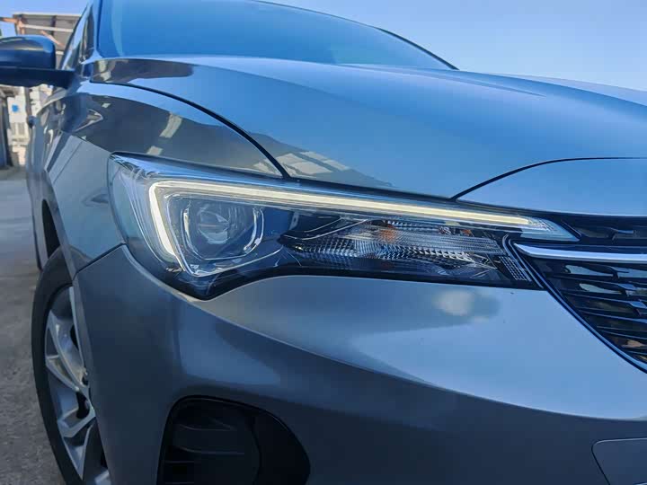 Фото 6 - Buick Verano