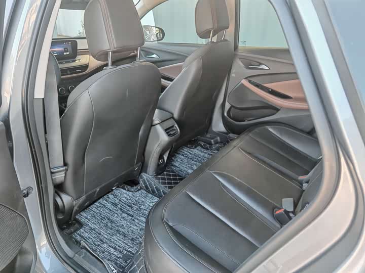 Фото 8 - Buick Verano