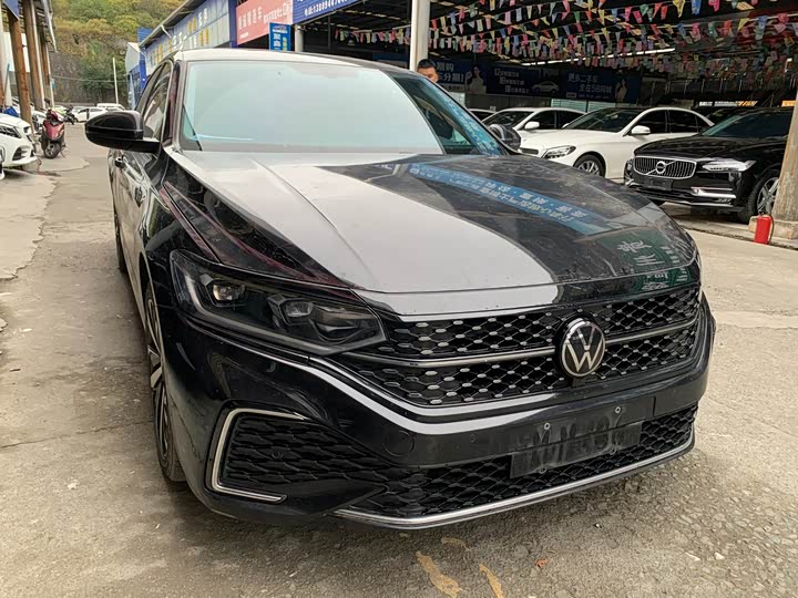 Фото 3 - Volkswagen Passat