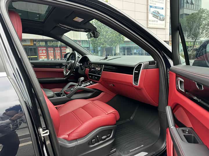 Фото 9 - Porsche Cayenne Hybrid