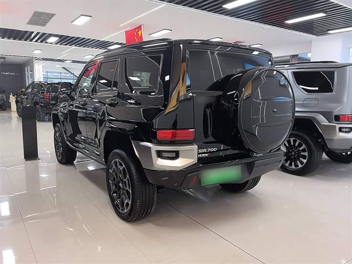 Фото 7 - Tank 700 Hybrid