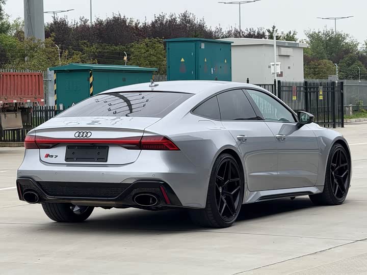 Фото 6 - Audi RS 7