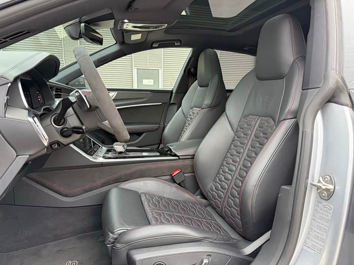 Фото 8 - Audi RS 7