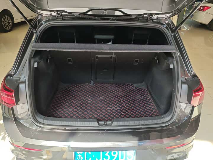 Фото 9 - Volkswagen Golf