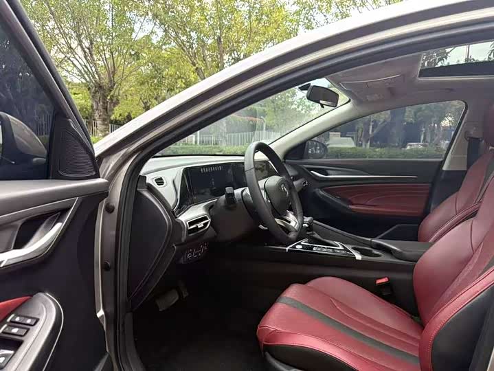 Фото 8 - Changan Eado Plus