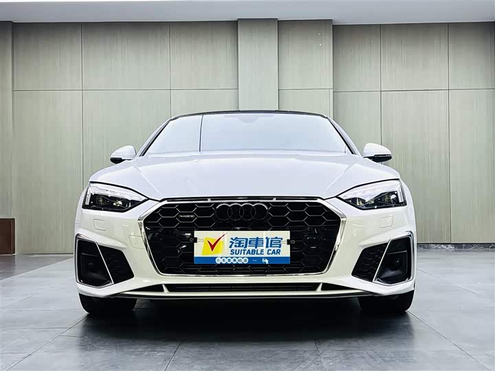 Фото 2 - Audi A5