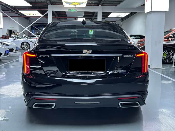 Фото 15 - Cadillac CT5