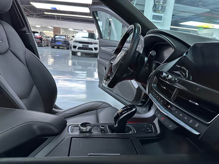 Фото 6 - Cadillac CT5