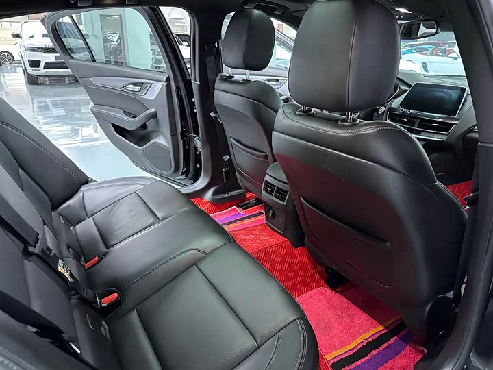 Фото 7 - Cadillac CT5