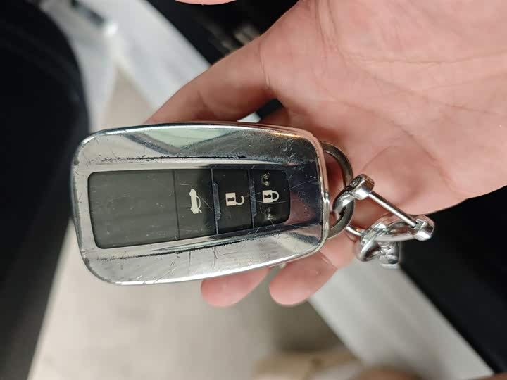 Фото 9 - Toyota Corolla