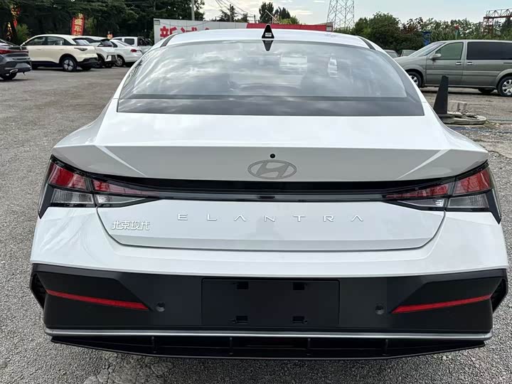 Фото 4 - Hyundai Elantra N line