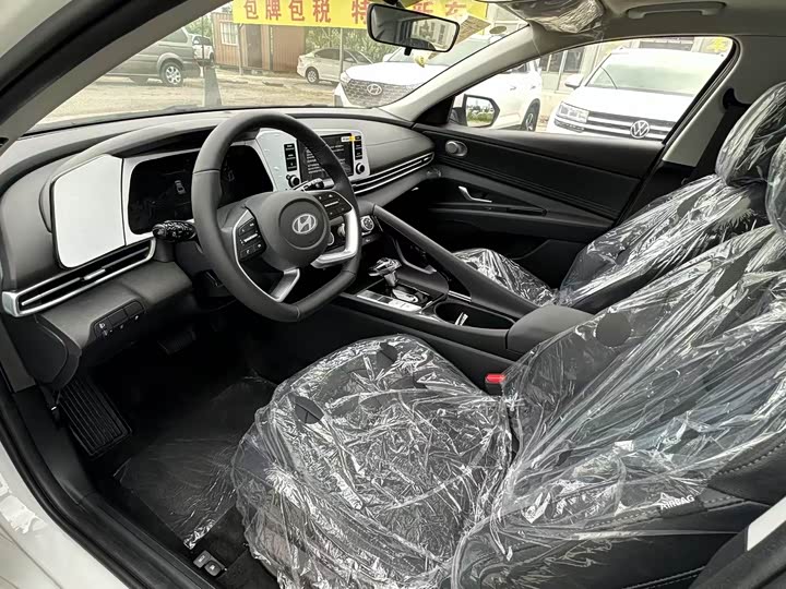 Фото 5 - Hyundai Elantra N line