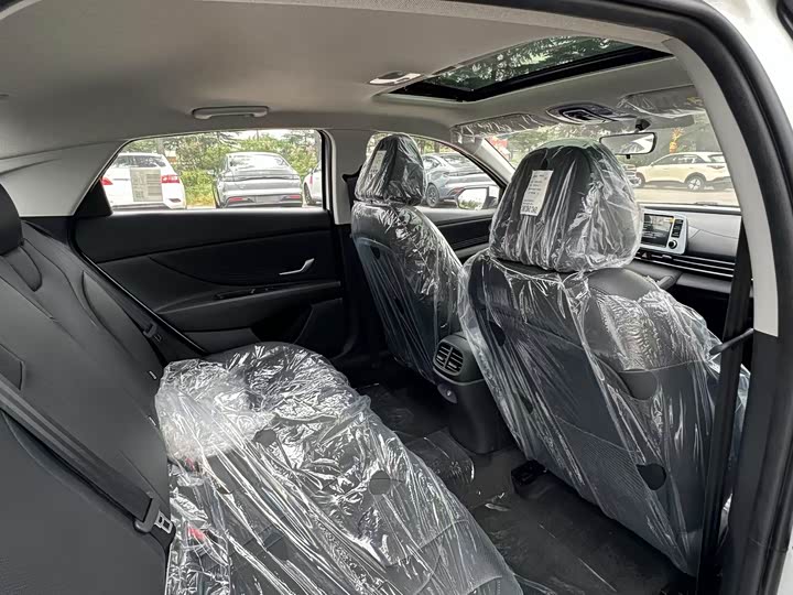 Фото 7 - Hyundai Elantra N line