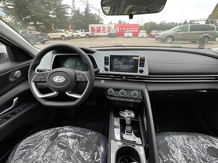 Фото 8 - Hyundai Elantra N line