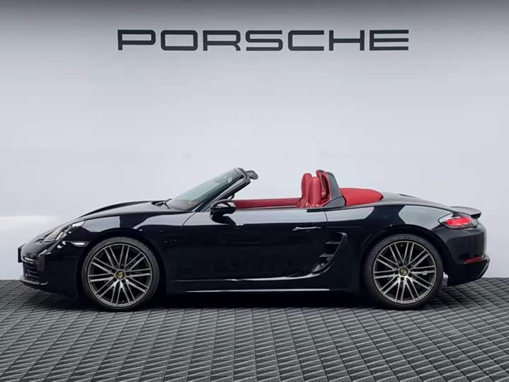 Фото 4 - Porsche 718