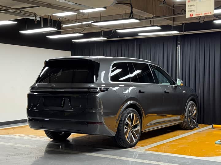 Фото 12 - LiXiang L9