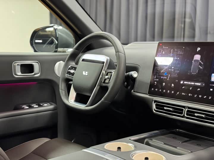 Фото 7 - LiXiang L9