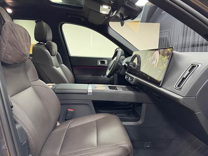 Фото 8 - LiXiang L9