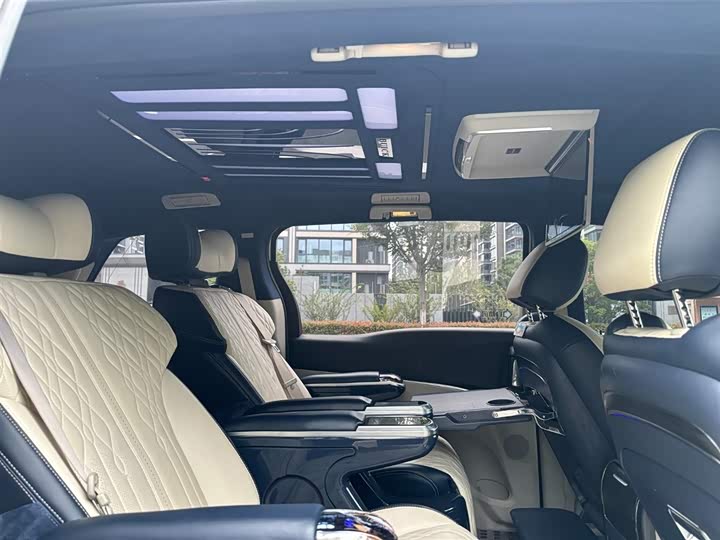 Фото 11 - Buick GL8 ES