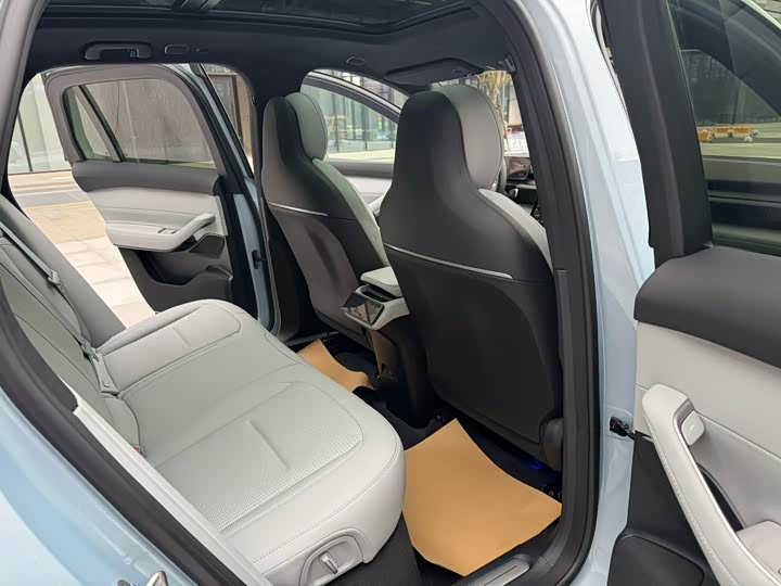 Фото 9 - Nio ES6